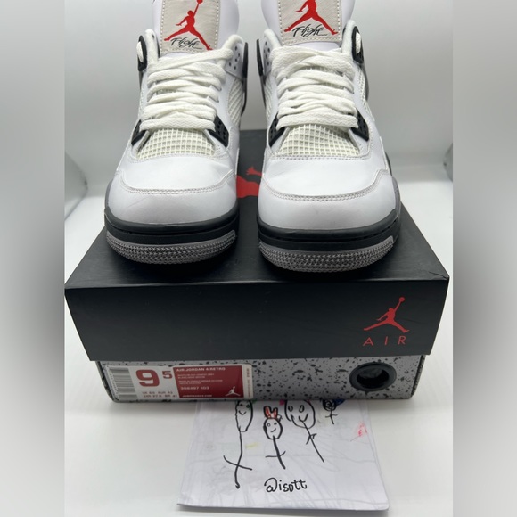 Air Jordan 4 Retro